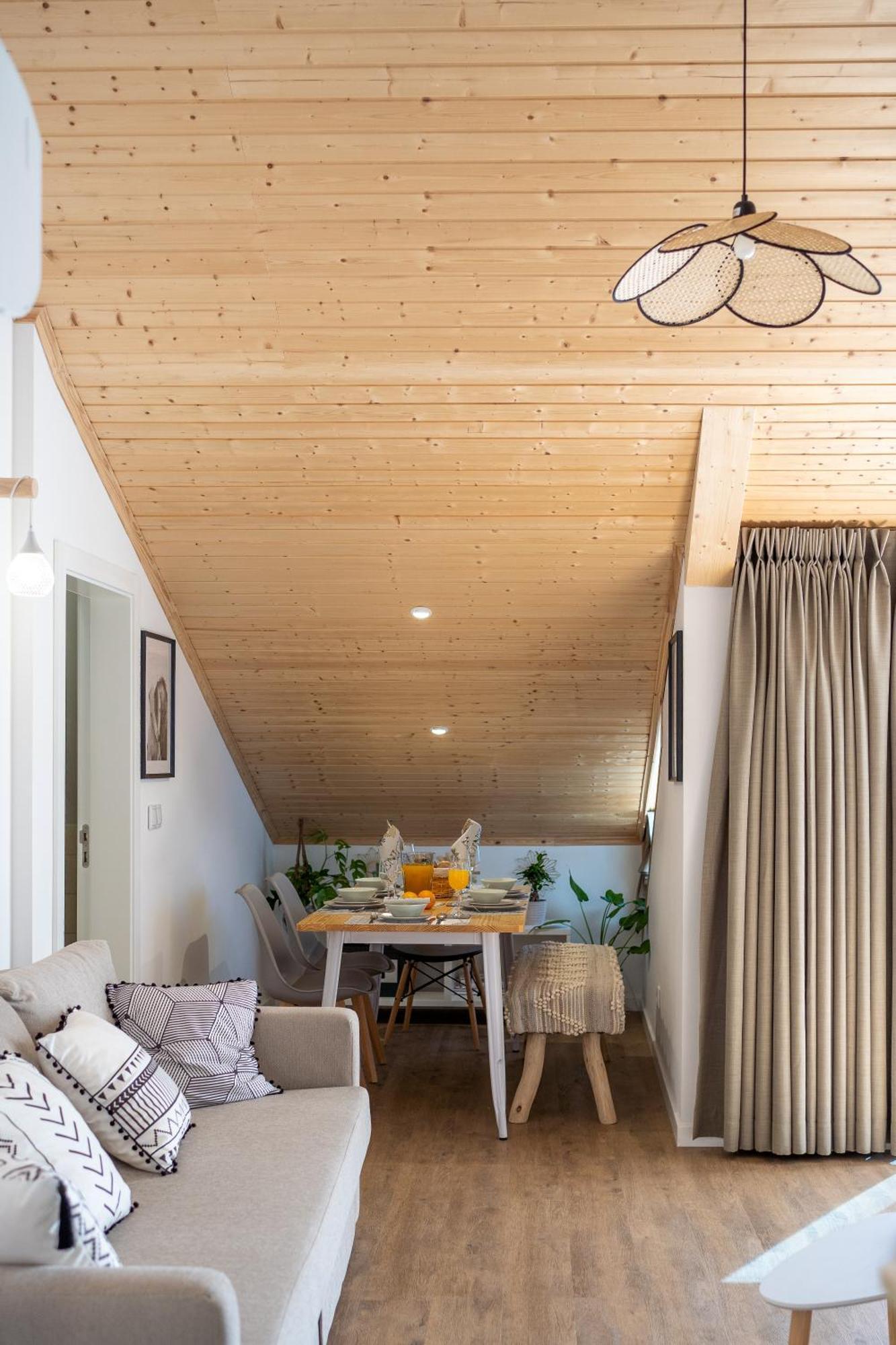 7 Styles Apartments By Raspberry Cascade Фару Номер фото